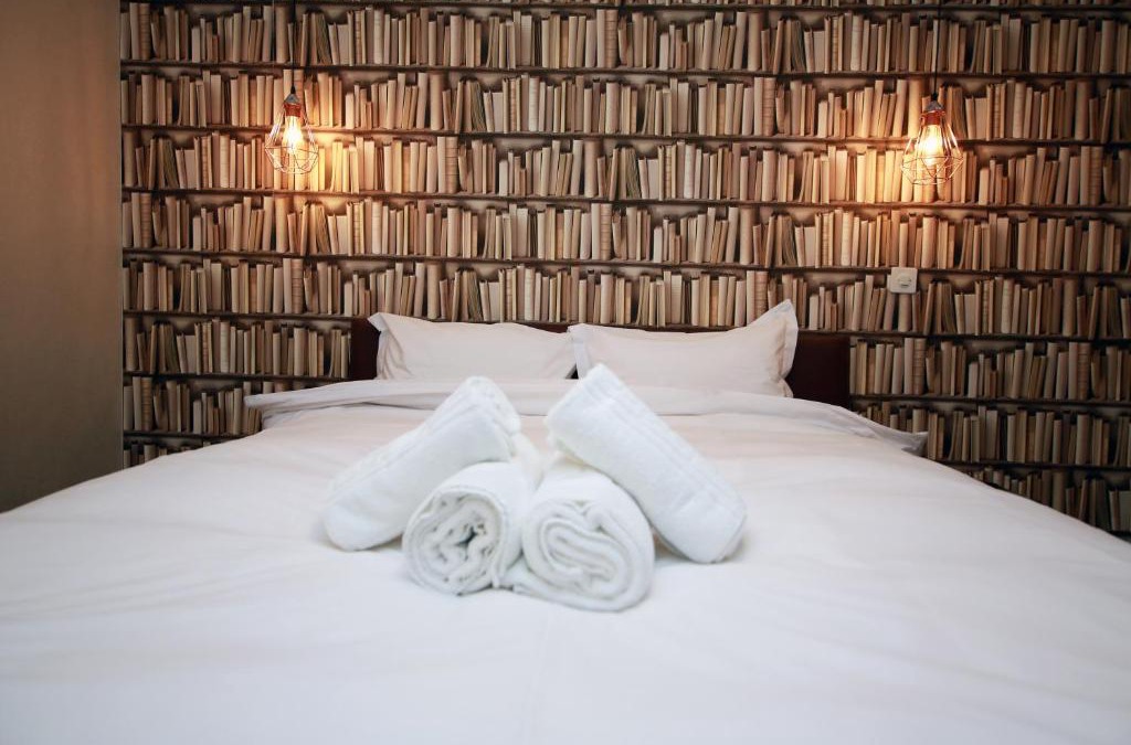 Le Prieure Apartment | Cozy Apartment close to Cornavin Train Station and lake