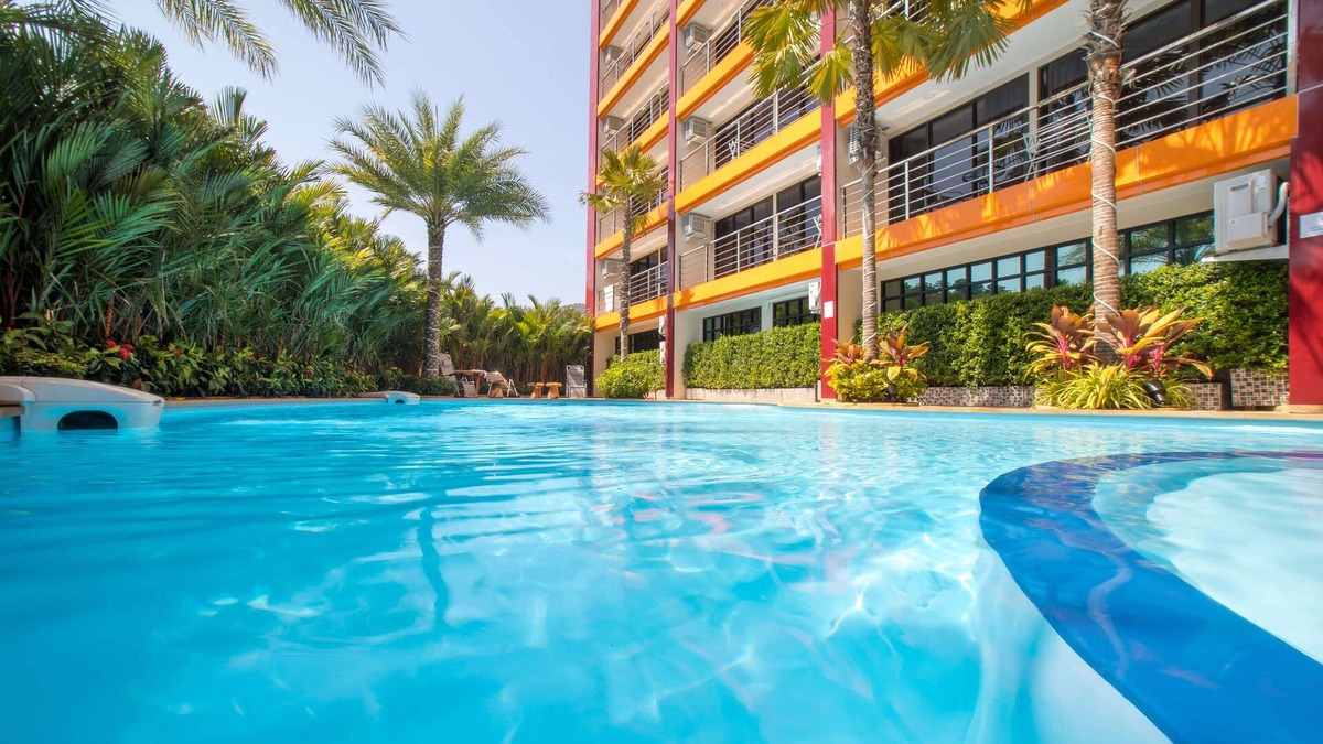 Nai Harn Apartment | Cozy Apartment close to Naiharn Beach, free Wifi