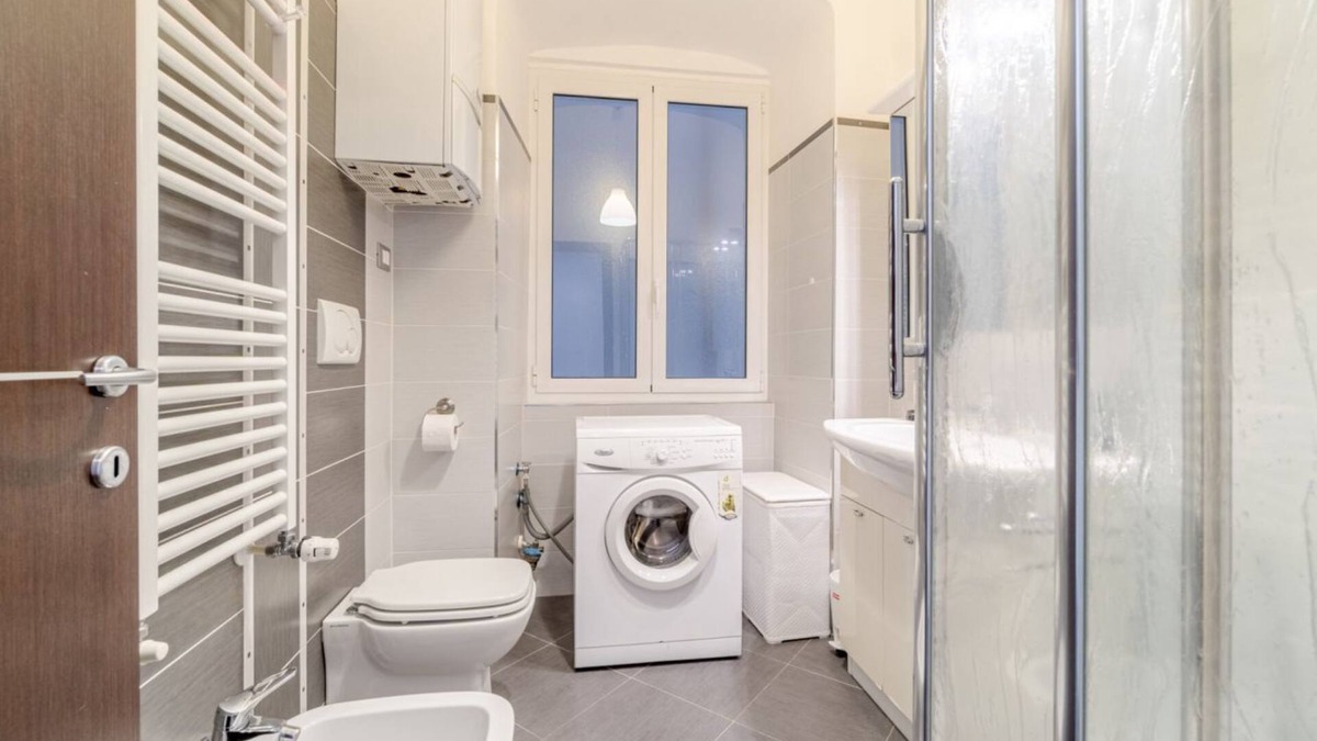 Castelletto Apartment | Cozy apartment equipped with every comfort to accommodate up to 4 people and located in the elegant residential district of Castelletto. We are in an area equipped with all essential services and well connected to the center thanks to public transport. V