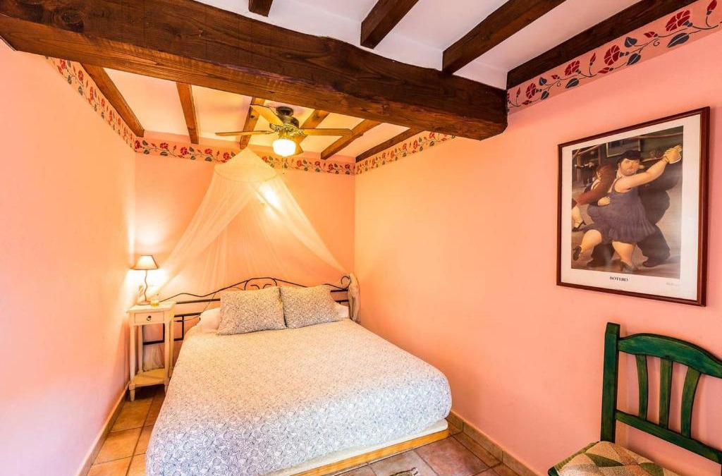 Robledillo de Gata Apartment | Cozy apartment in Robledillo de Gata, 45 m² with garden view