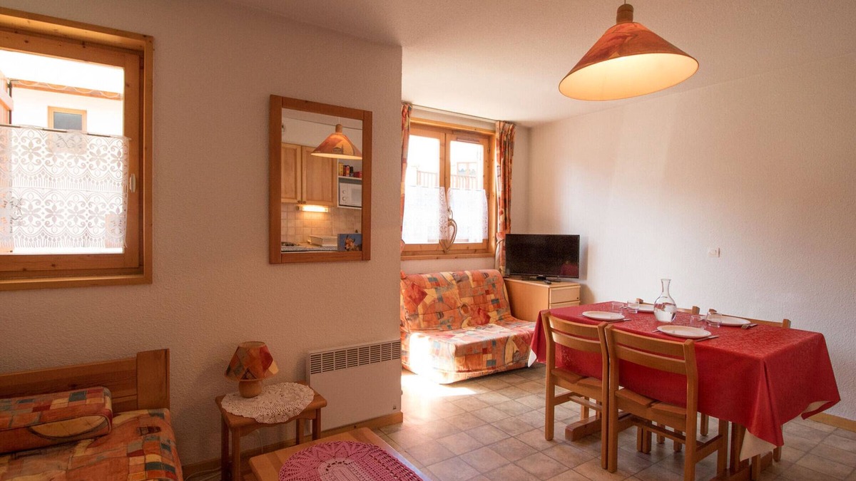 Aussois Apartment | Cozy apartment for 3/4 guests in Aussois
