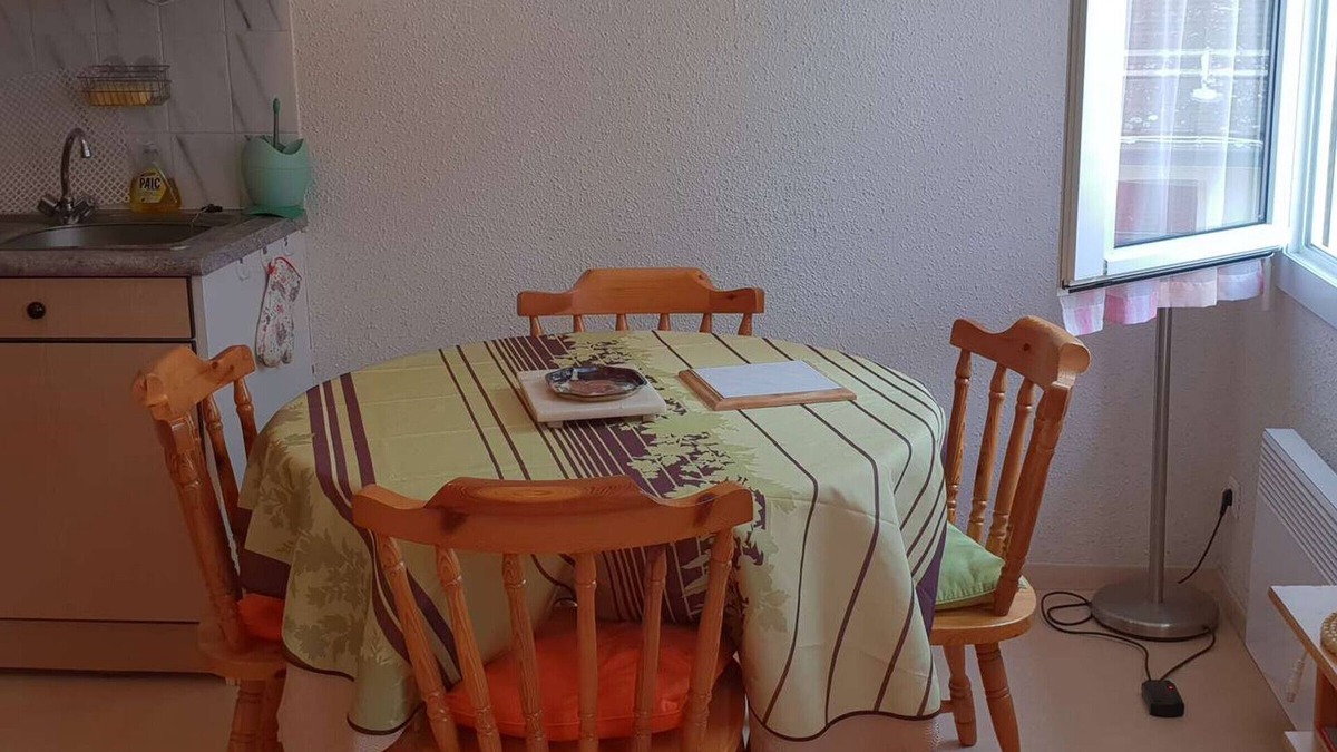 Cauterets Apartment | Cozy Apartment for 4-6 with Parking, Near Center, and Ski Storage in Cauterets