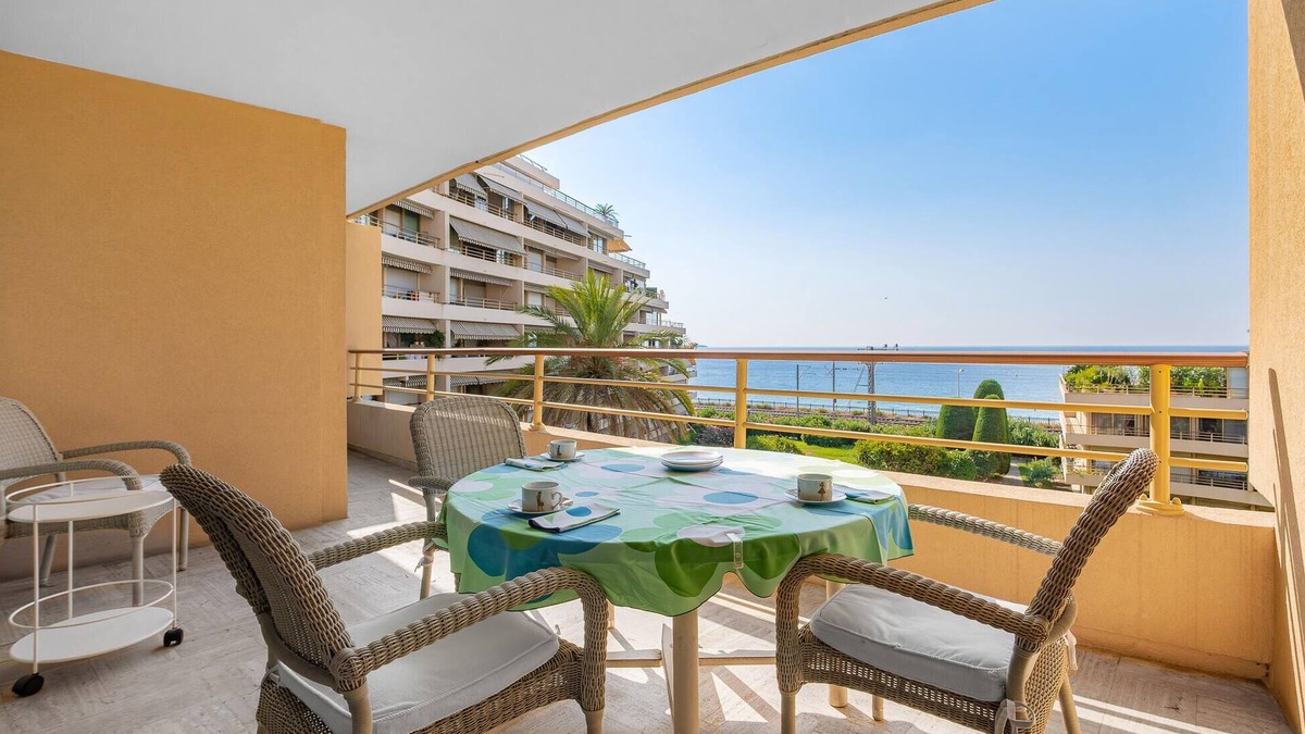 Cannes La Bocca Apartment | Cozy apartment in Cannes la Bocca