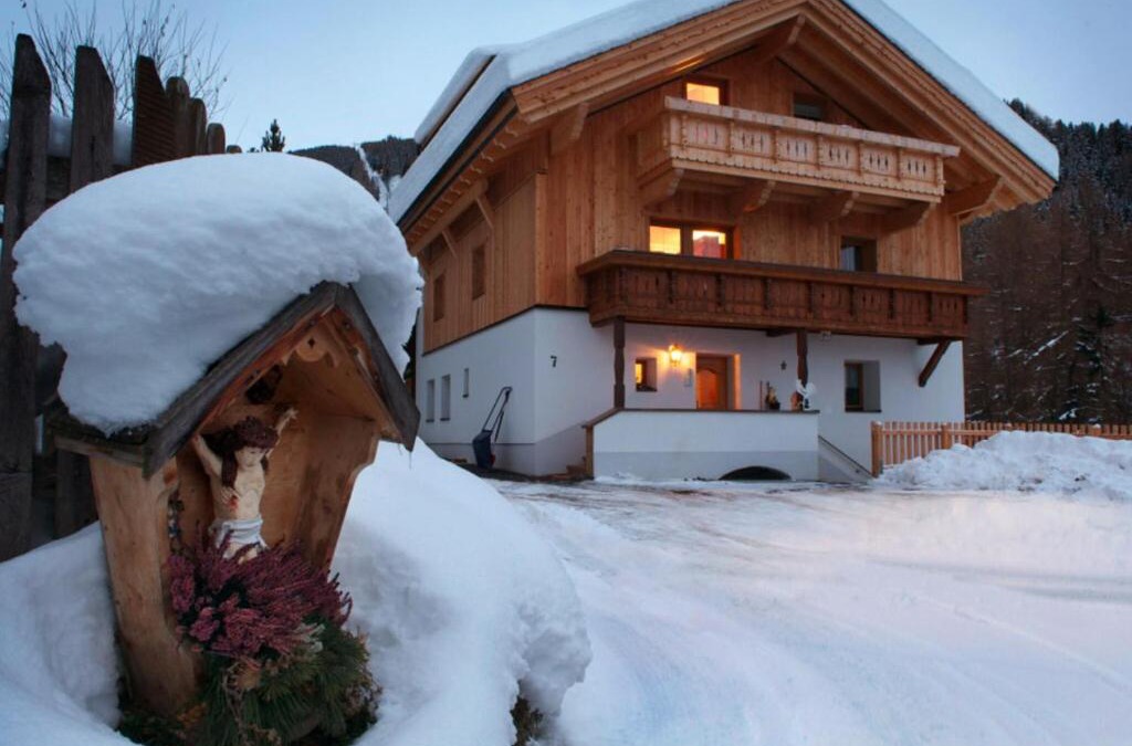 Fendels Apartment | Cozy Apartment in Fendels near Ski Area