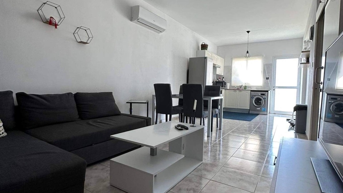 Geroskipou Apartment | Cozy Apartment in Paphos - 7min From the Beach!