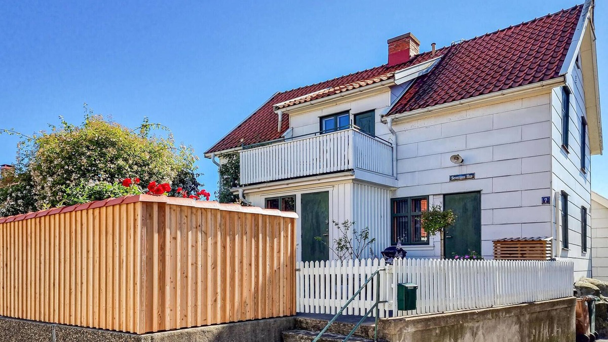 Skaerhamn Apartment | Cozy apartment in Skärhamn with WiFi