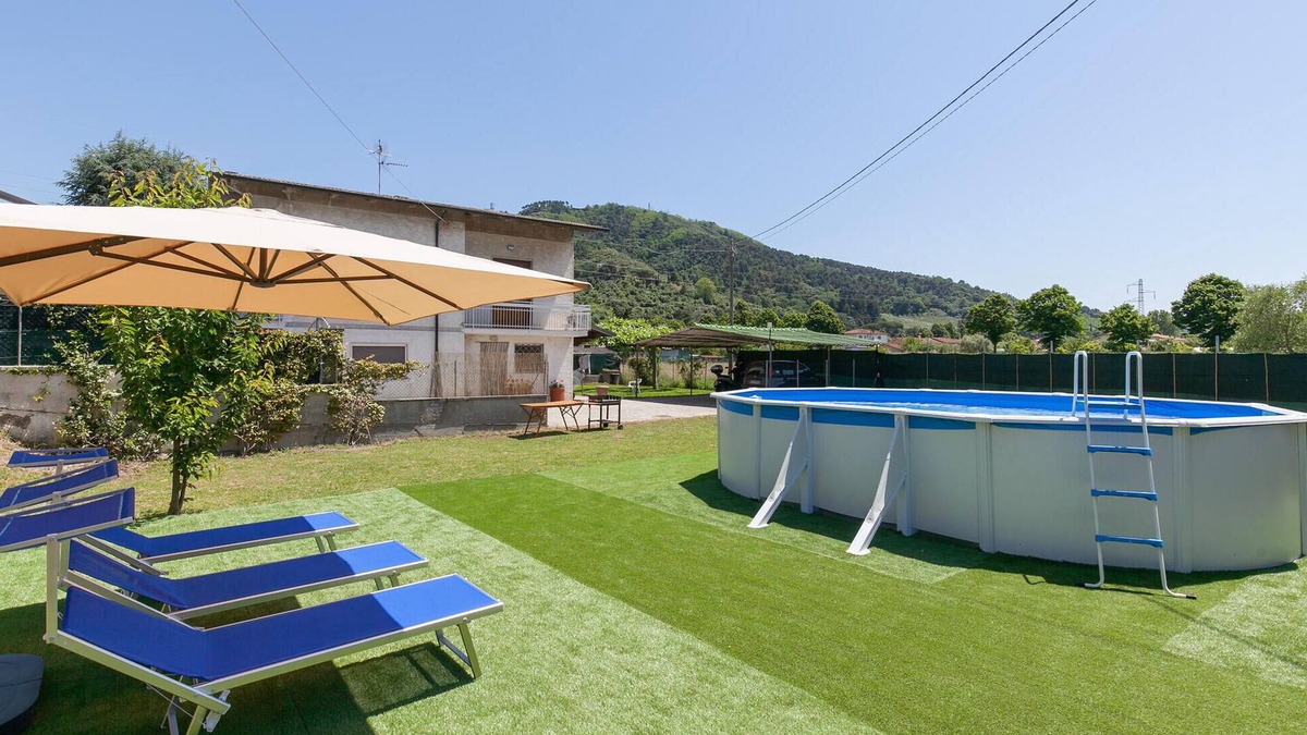 Massarosa Apartment | Cozy apartment in Piano di Mommio