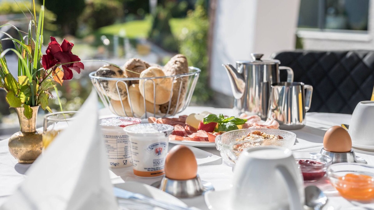 Mareta Apartment | Cozy Apartment Löwenzahn with Mountain View, Wi-Fi, Sauna, Terrace & Balcony; Parking Available