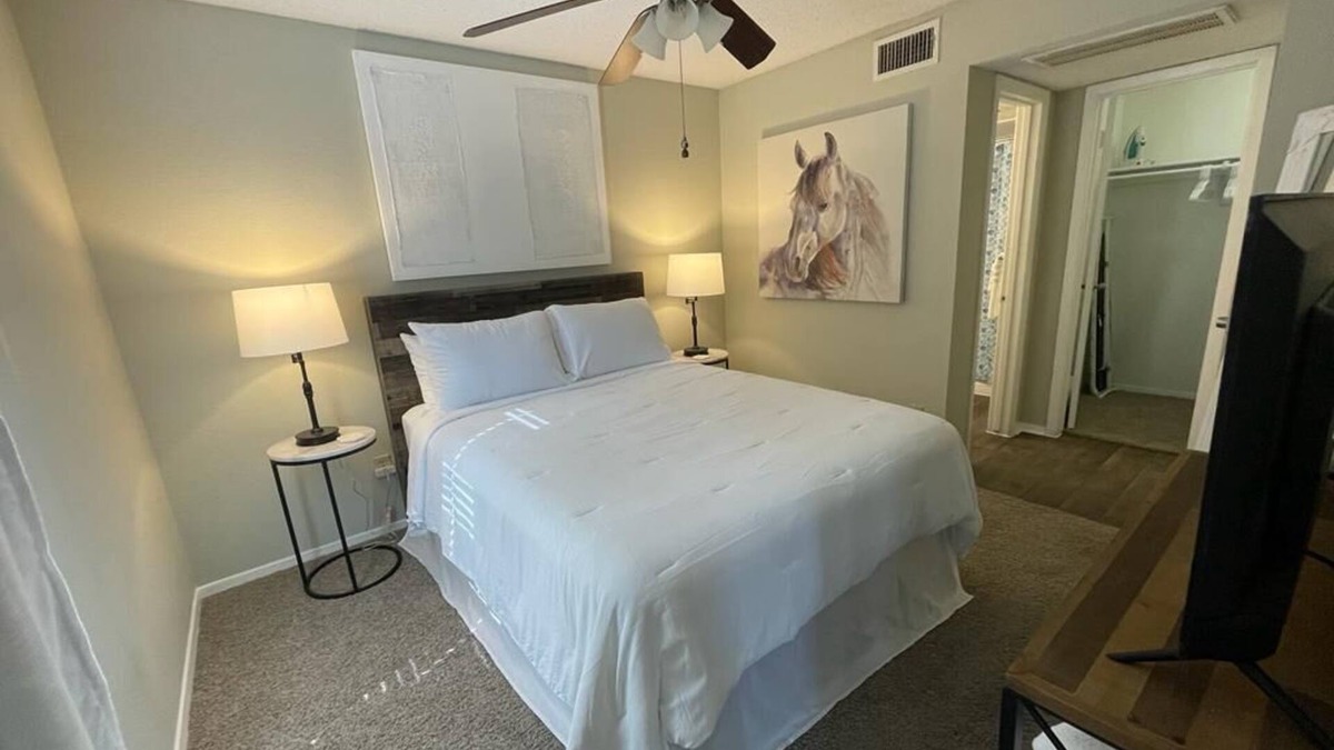 Comal Bluff Apartment | Cozy apartment minutes from SOCO