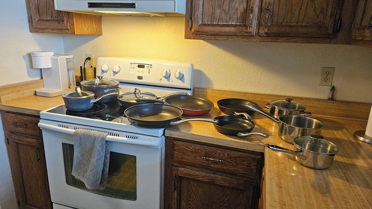 Rangely Apartment | Cozy apartment on the western slope. Pet friendly.