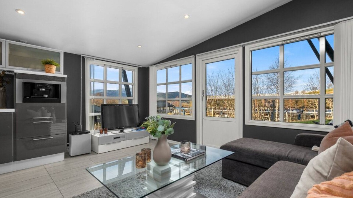 Oppdal Apartment | Cozy apartment Ski in-out, Downhill in-out, within walking distance to the center of Oppdal