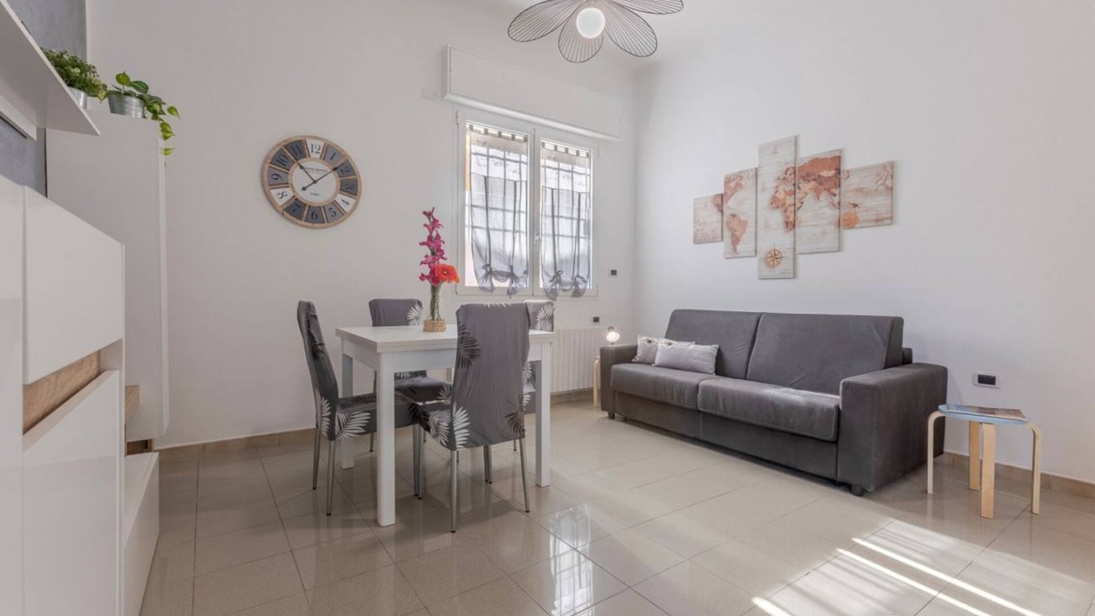 Saragozza-Porto Apartment | Cozy apartment that accommodates up to 4 people, bright and quiet, equipped with all the comforts for a pleasant stay. The accommodation is located a few minutes walk from the Maggiore hospital, Via Saffi and a short distance from the Velodromo Park. It