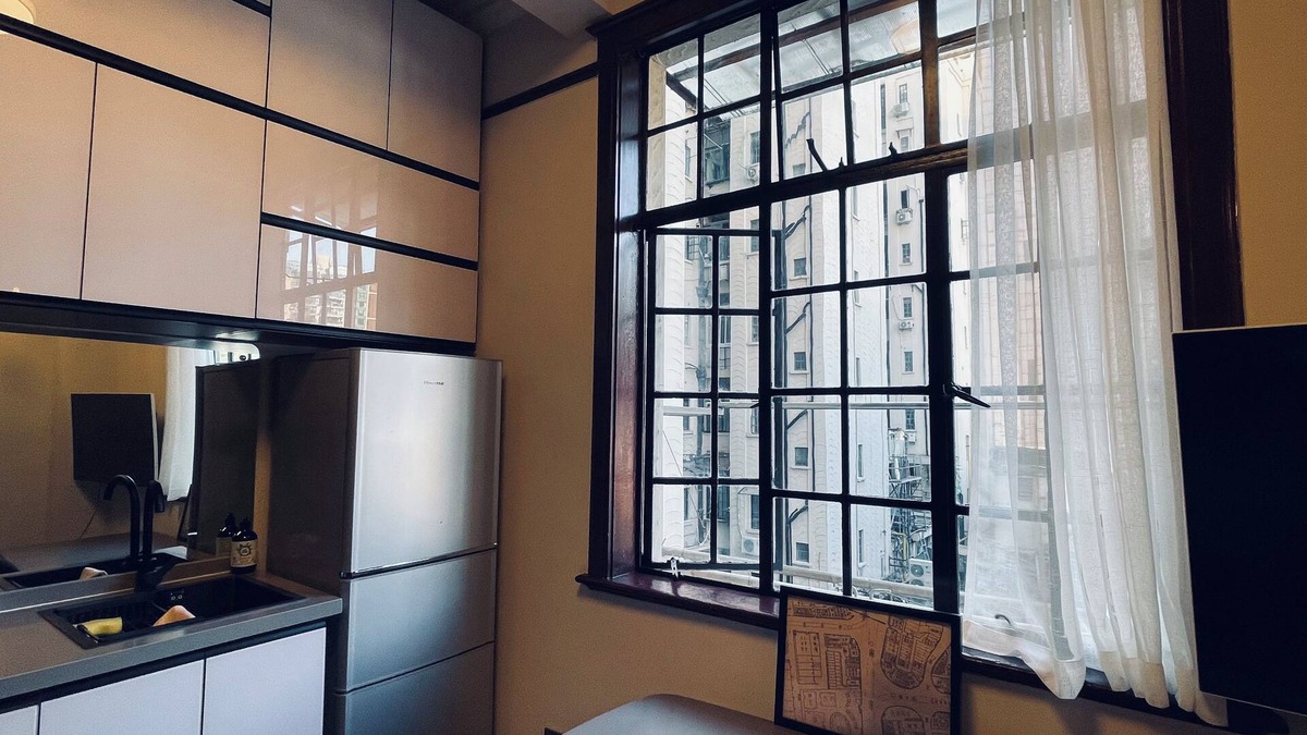 Downtown Shanghai Apartment | Cozy apartment with Art Deco at the heart of the City Center