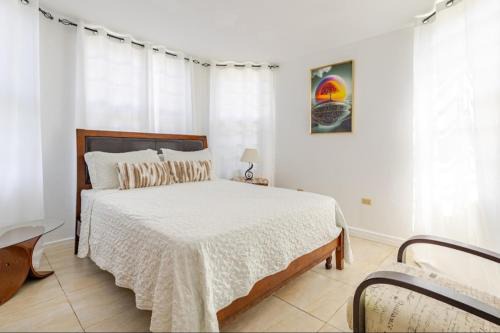 St.Bran's Burg Apartment | Cozy Apartment w/Ocean View, Pool & Beach Access