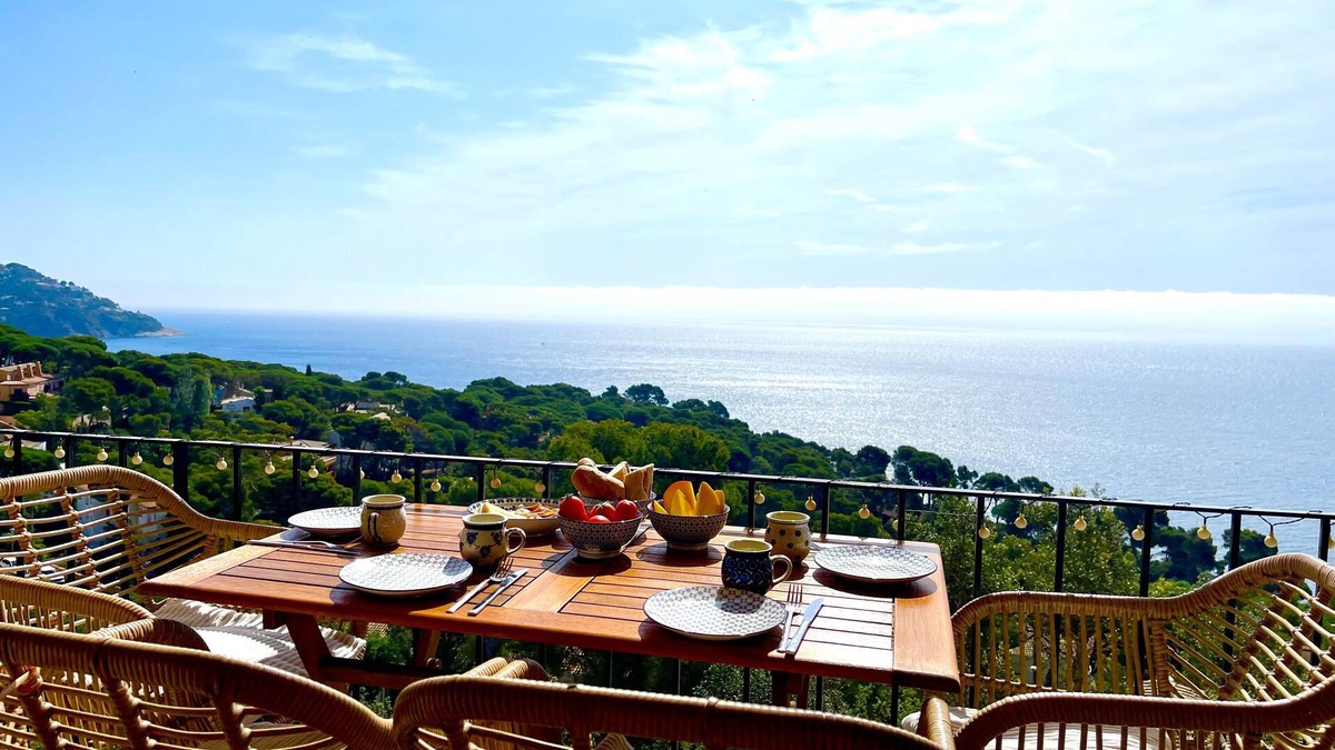 Calella de Palafrugell Apartment | Cozy apartment with a breathtaking view in Calella de Palafrugell
