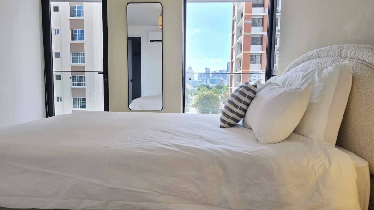 San Francisco Apartment | Cozy Apartment with Free Parking Coworking
