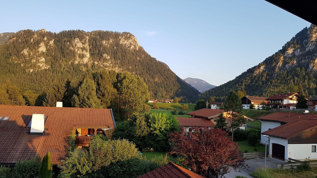 Sulzbach Apartment | Cozy attic apartment in Inzell, great location, super mountain view, 75 sqm