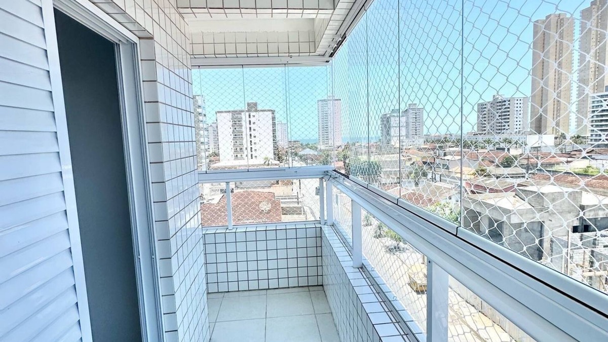 Mirim Apartment | Cozy beach apartment, large for up to 8 guests, with balcony.