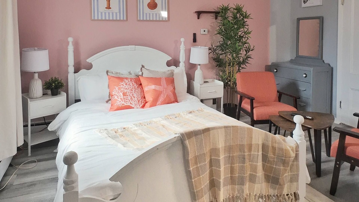Bridgewater Apartment | Cozy Bachelor w/Balcony - Apt 4