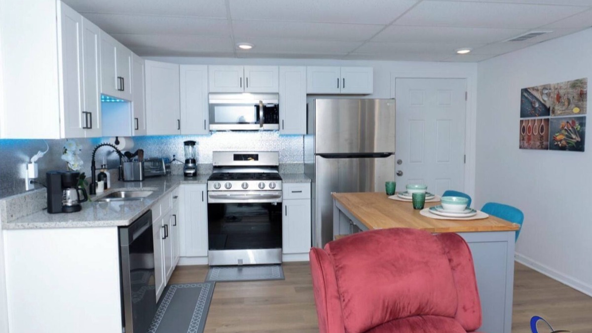 Austell Apartment | Cozy Basement Apartment!