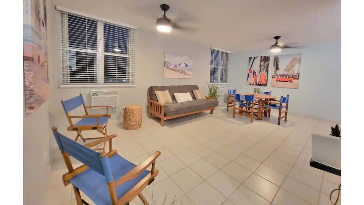 La Pared Apartment | Cozy Beach Apartment With Private Beach Access Close To Local Gastronomy.