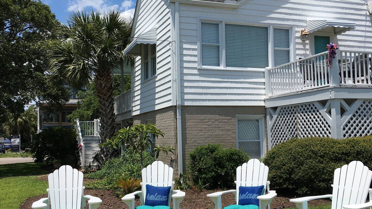 South Harbor Island Cottage | Cozy Beach Cottage on South Harbor Island, Water Views, Wrightsville Beach, NC