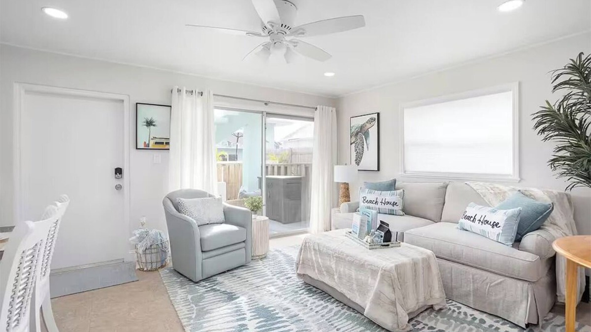 Port Canaveral Condo | Cozy Beach House 2 minute walk tothe beach in Cape Canaveral