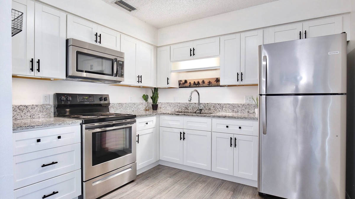 Deltona Lakes House | Cozy Beach-Themed Home. Springs and Beach nearby!