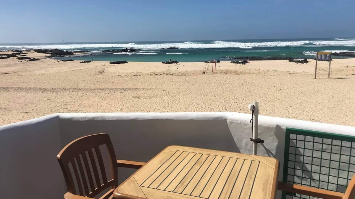 Los Lagos Apartment | Cozy beachfront apartment with wonderful sunsets