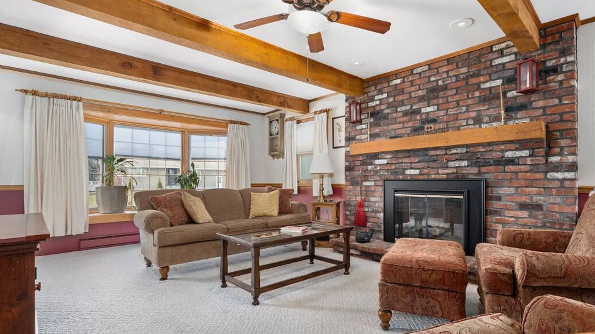 Stockade Historic District Apartment | Cozy bedroom in beautiful Schenectady with AC, WiFi
