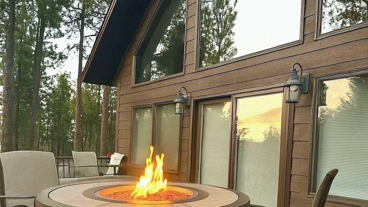Deadwood Cabin | Cozy Black Hills Cabin Sleeps 17 Garage + ATV Trailer Parking