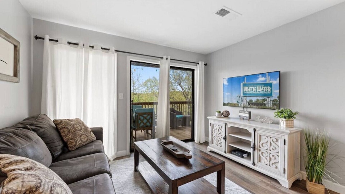 Notch Estates Apartment | Cozy Branson Condo, +Free Tickets + Walk-In available