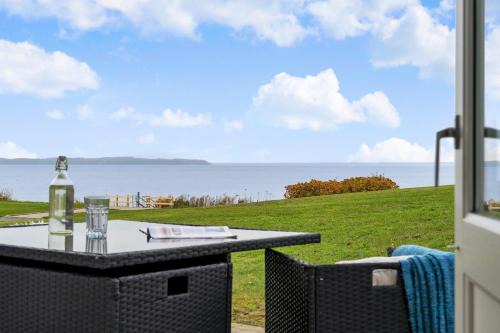 Middelfart Apartment | Cozy Brenderup Apartment on the beach
