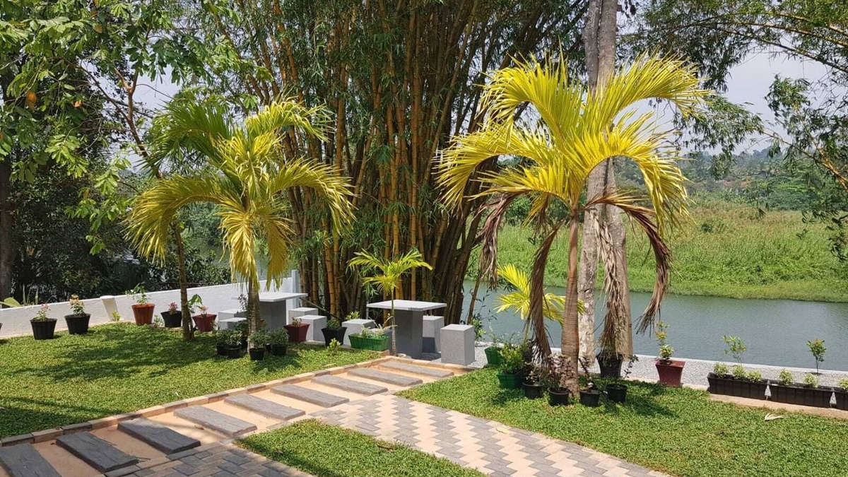 Seeduwa - Katunayake House | Cozy bungalow fully furnished with 1 bedroom and WiFi, AC in lovely Seeduwa