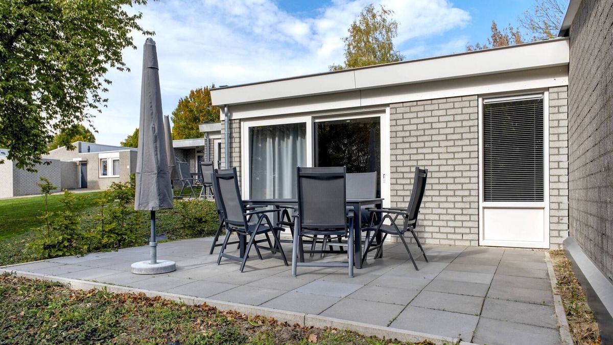 Strucht House | Cozy Bungalow Sauna Valkenburg
