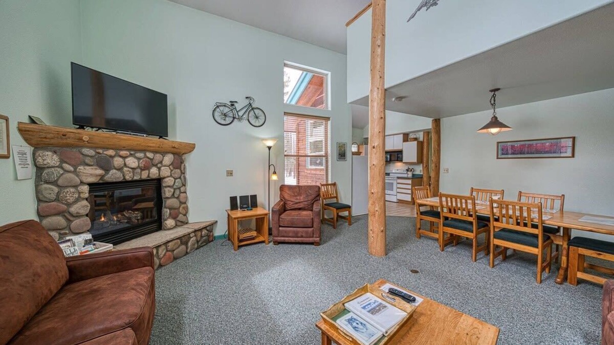 Leadville Cabin | Cozy Cabin, 2BR w/Loft Cabin - BBQ