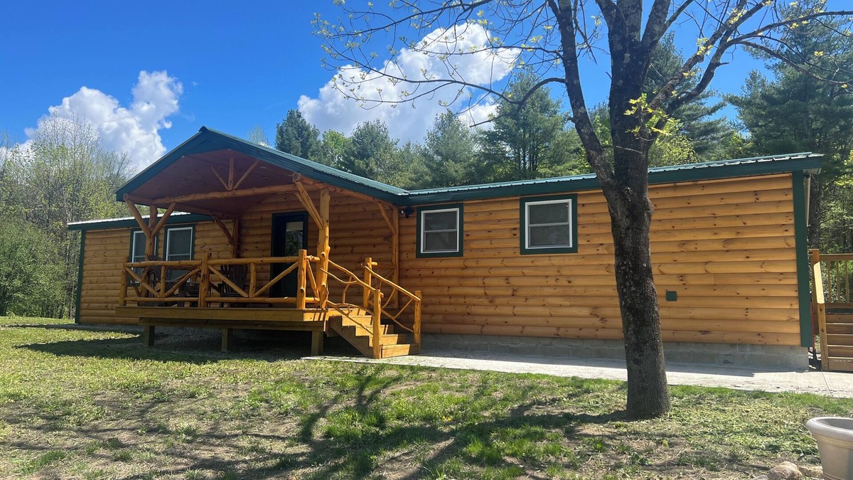 Comstock Cabin | Cozy Cabin in the Adirondacks!
