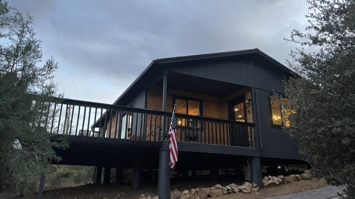 Highland Pines Cabin | Cozy Cabin in the Pines with Views!
