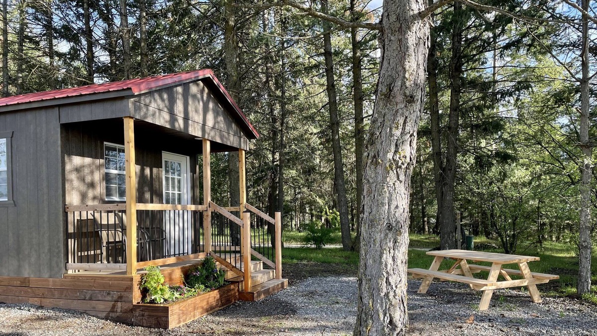 Post Falls Cabin | Cozy cabin in the trees