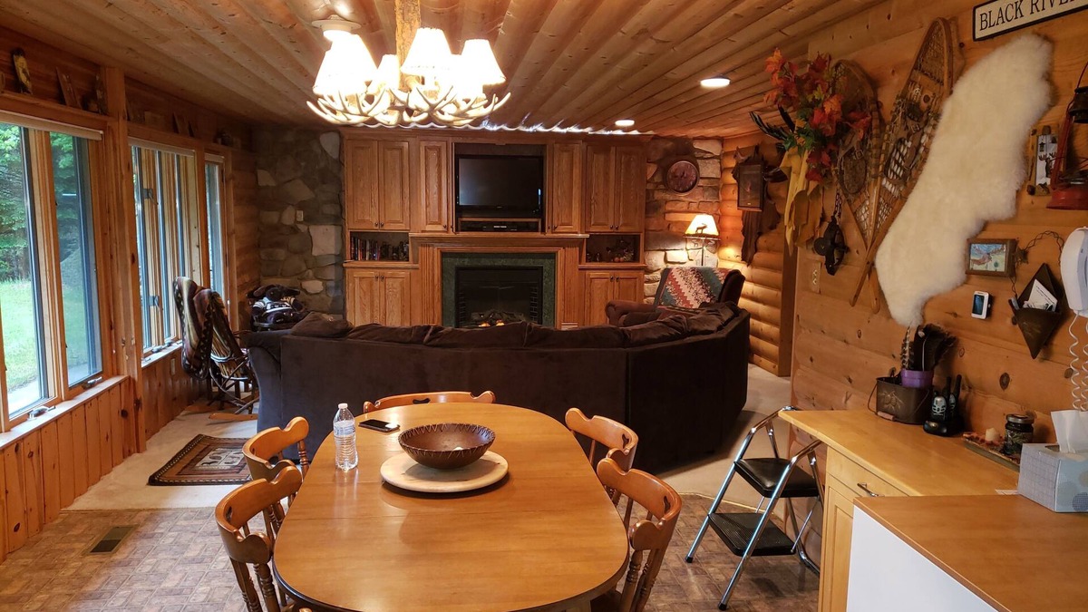 Black River Falls House | Cozy Cabin in the woods - 50 acres and a perfect spot off Jackson Co. ATV trails