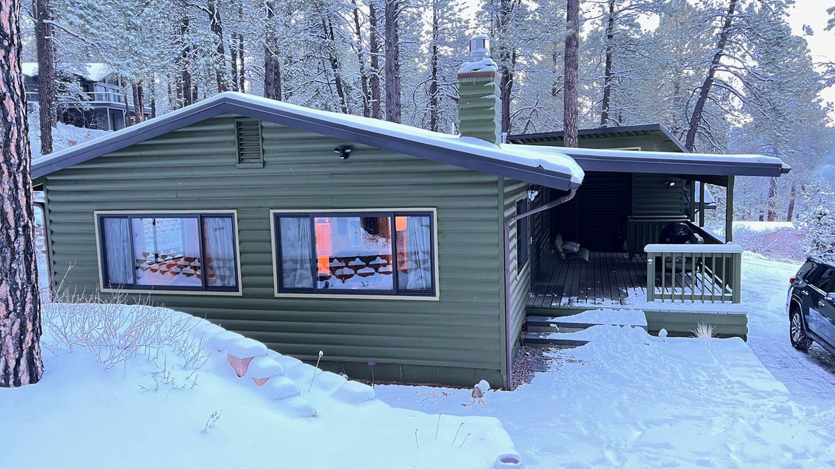 Kachina Village Cabin | Cozy Cabin National Forest Access Flagstaff, Sedona, Grand Canyon