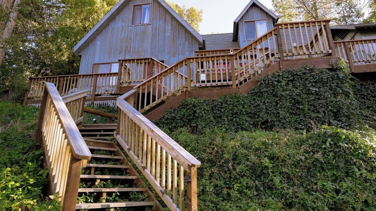 Oakhurst House | Cozy Cabin Near Yosemite & Corlieu Falls