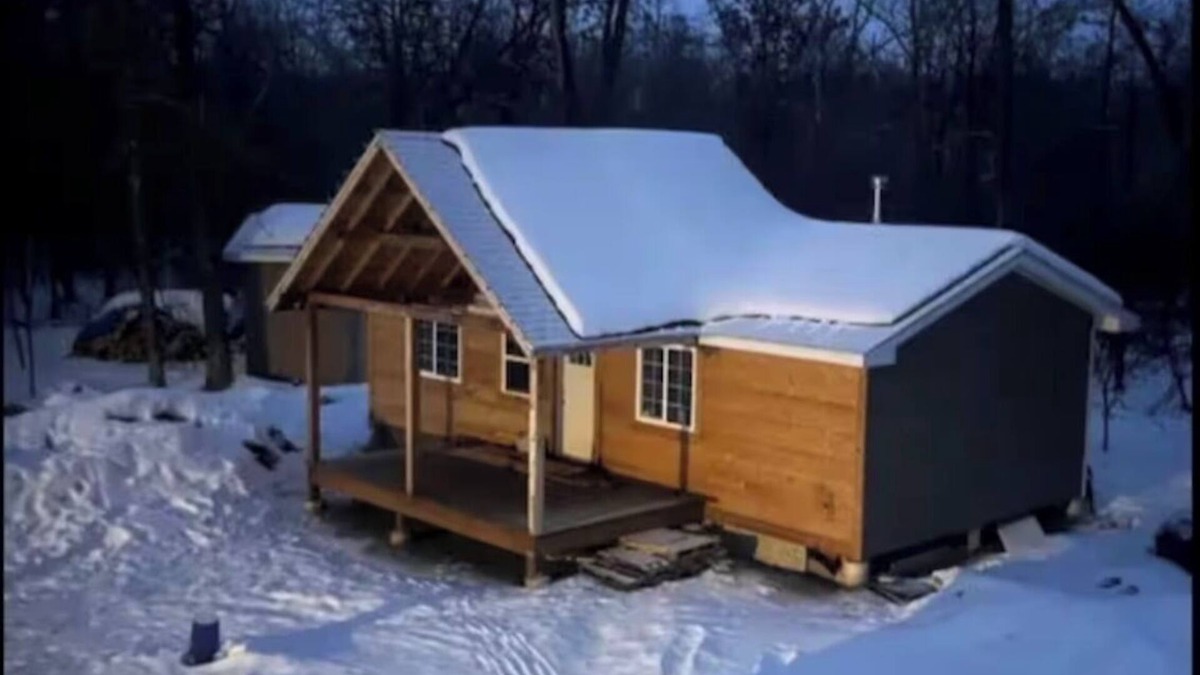 Pine City Cabin | Cozy Cabin next to crossing of Snake and ST.Croix rivers in Pine City, Minnesota