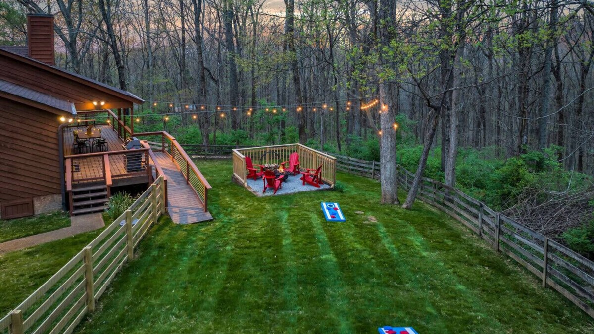 Hendersonville Cabin | Cozy Cabin North of Nashville