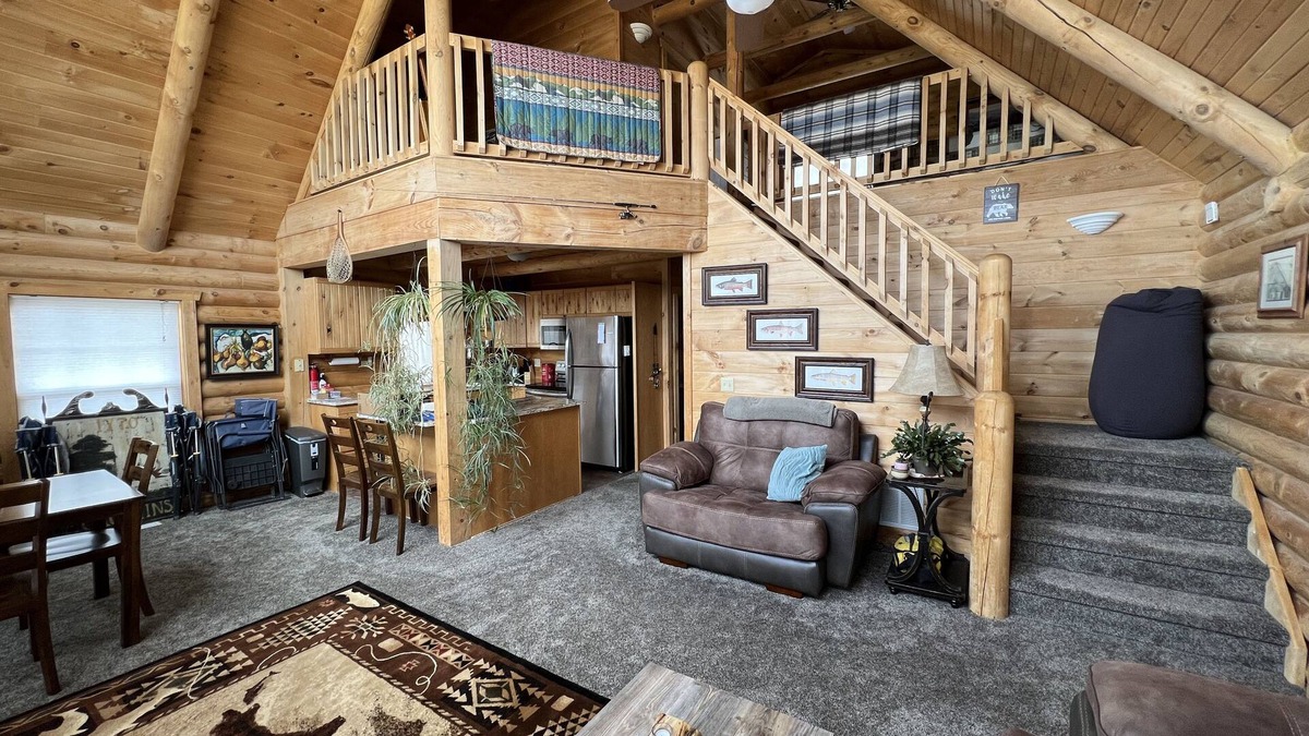 Glacier View Meadows Cabin | Cozy Cabin - only 35min to Fort Collins and 3min to DU Mountain Campus