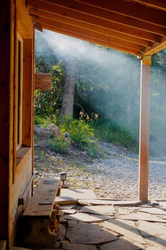 Midway House | Cozy Cabin Retreat in Midway