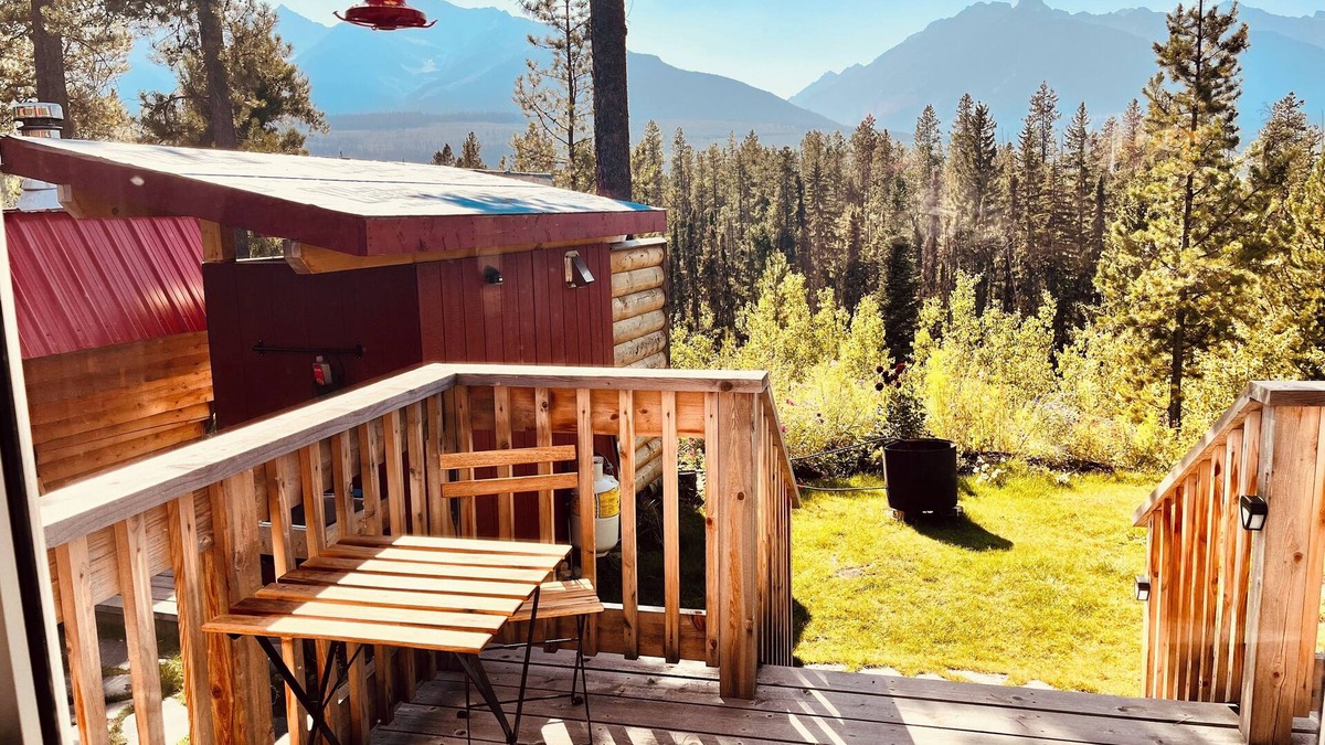 Tete Jaune Cache Cabin | Cozy Cabin surrounded by Nature