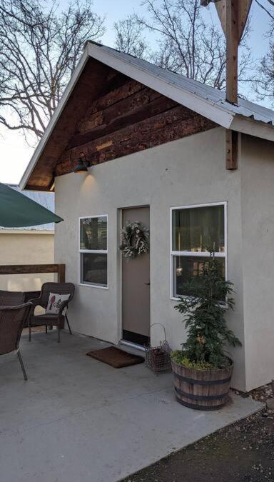 Dunlap Ski Chalet | Cozy Cabin