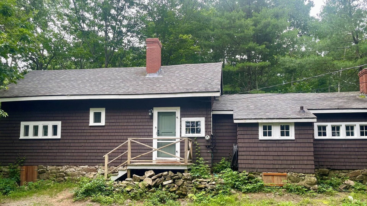 Cape Neddick Cabin | Cozy Cabin w/AC - Walk to Perkins Cove/Marginal Way/Ogunquit Beaches - Sleeps 6