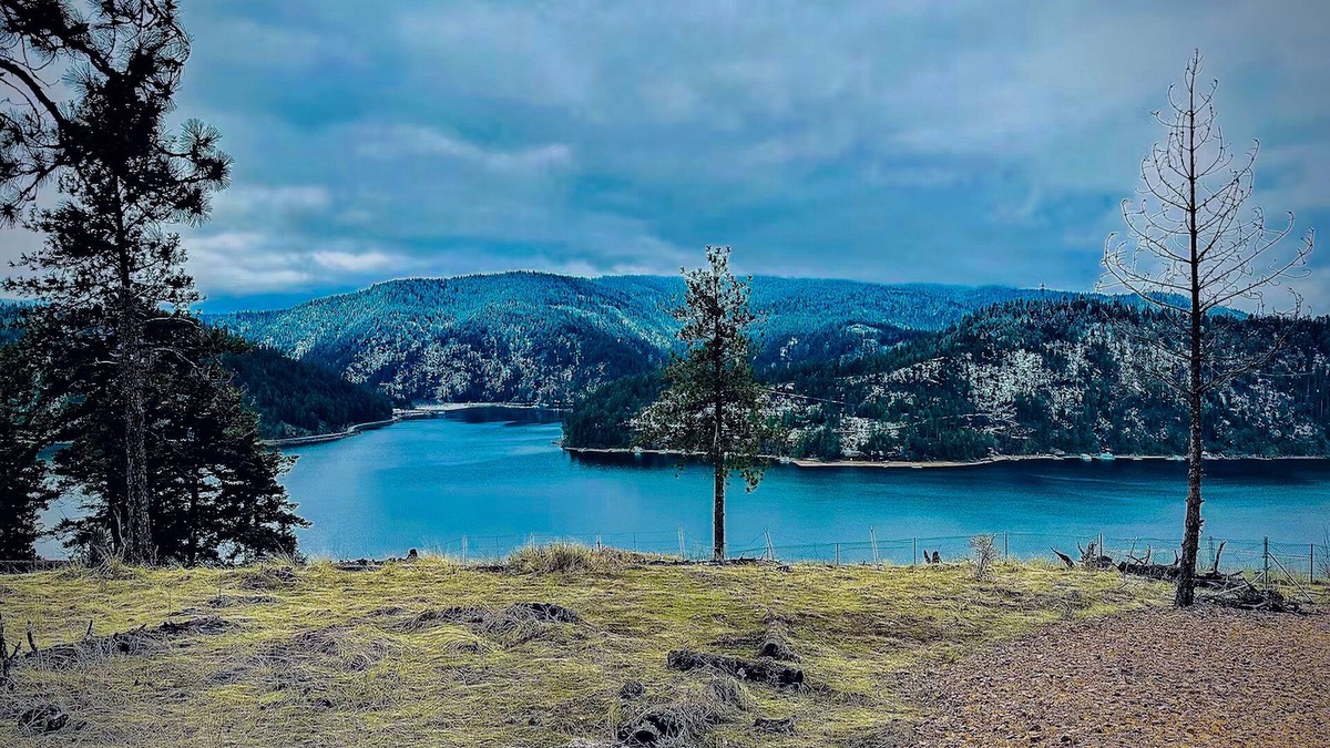 Coeur d'Alene Cabin | Cozy cabin with lake views, fire pit, deck, and high speed WiFi